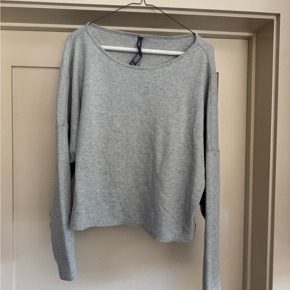 Vuori Tops - Vuori Light Gray Waffle Long Sleeve